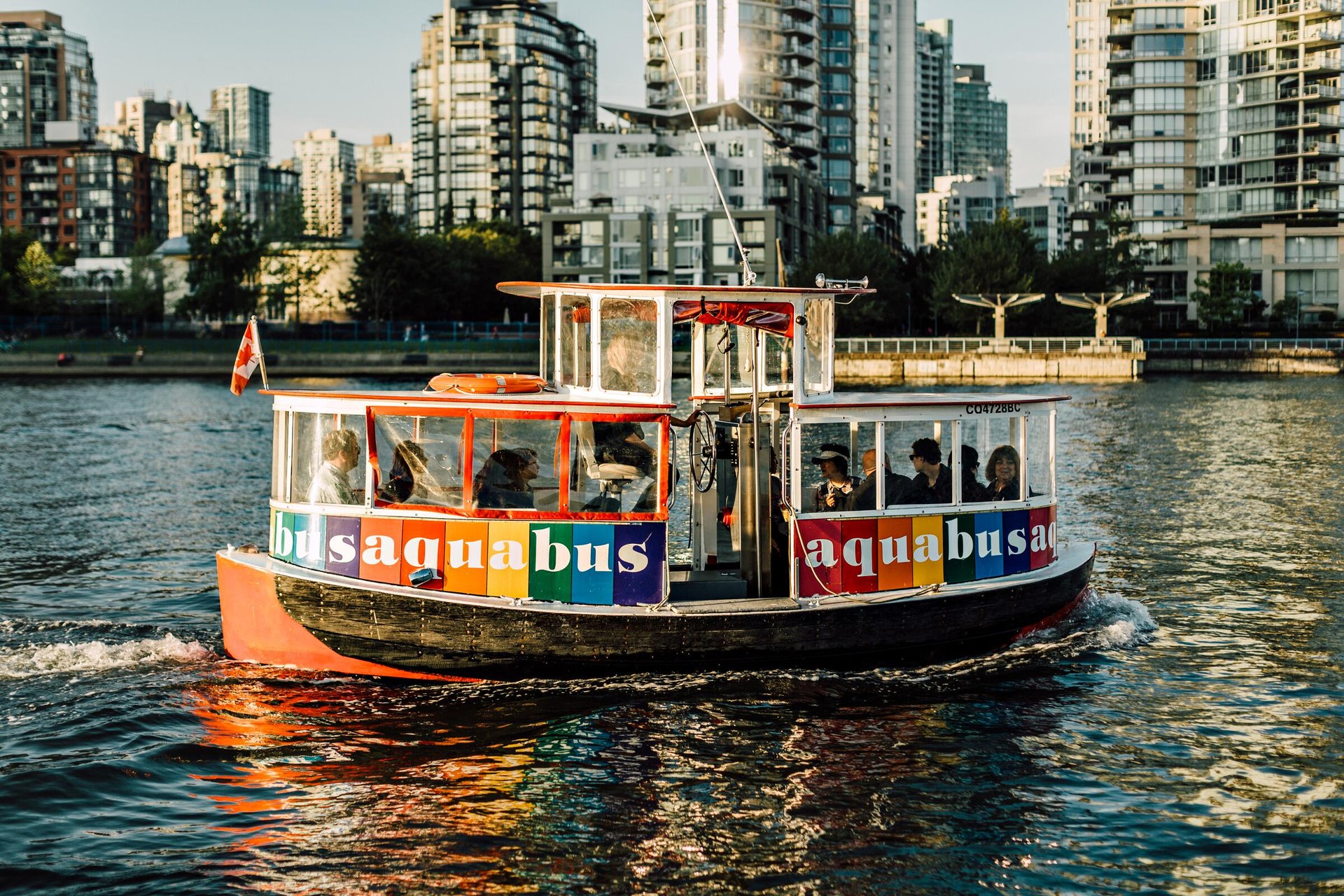 Aquabus - Photo - Destination British Columbia