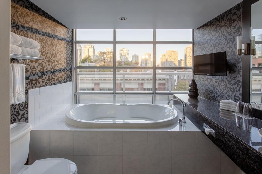 OPUS Signature Suite Bathroom.jpg