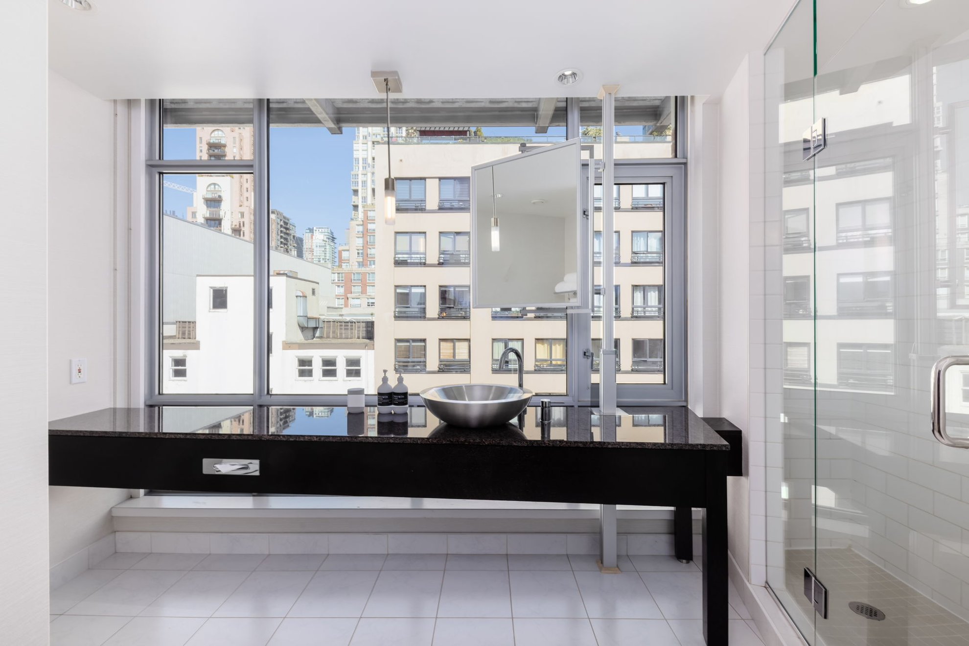 Superior King Bathroom